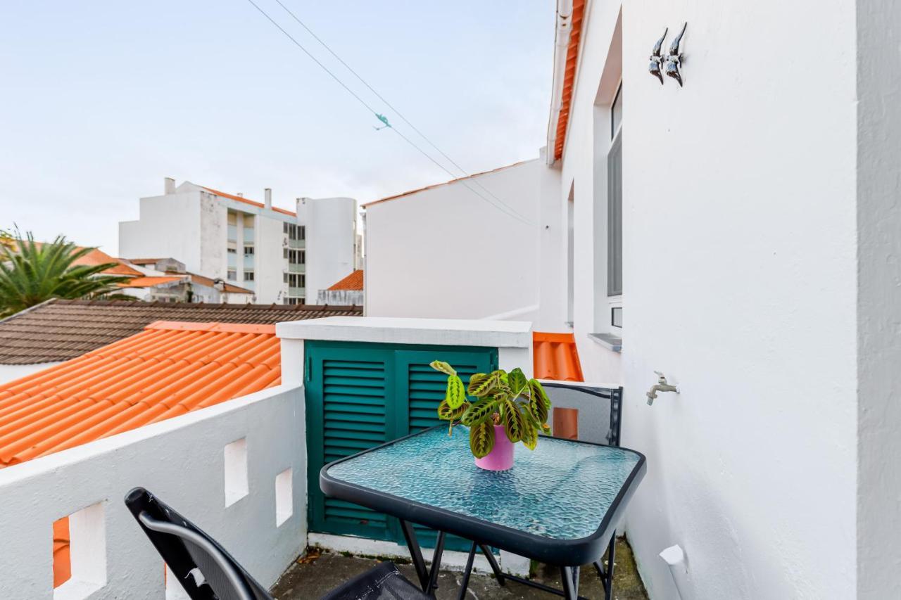 Garden View Apartment Horta  Exteriör bild